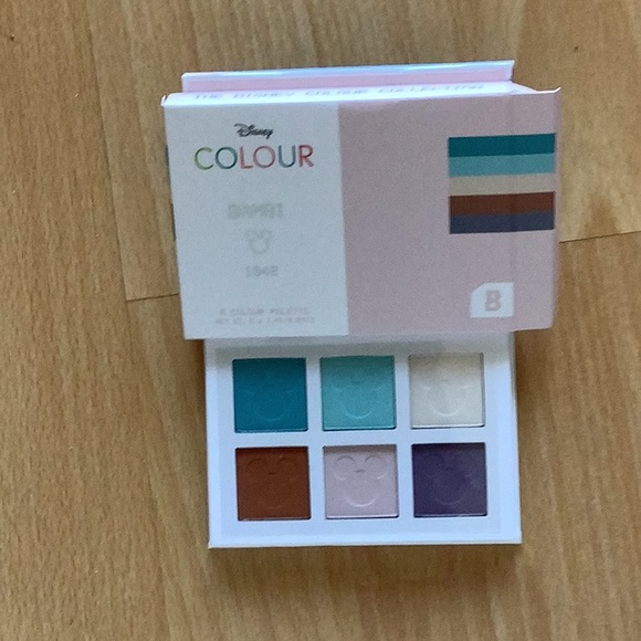 Beauty Bay Disney Bambi 1942 6 Pan Eyeshadow Palette BNIB - Picture 3 of 8